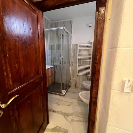 Handy Specus Guest house *