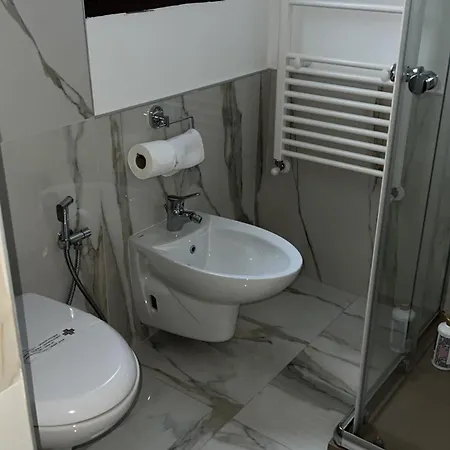 Handy Specus Guest house *